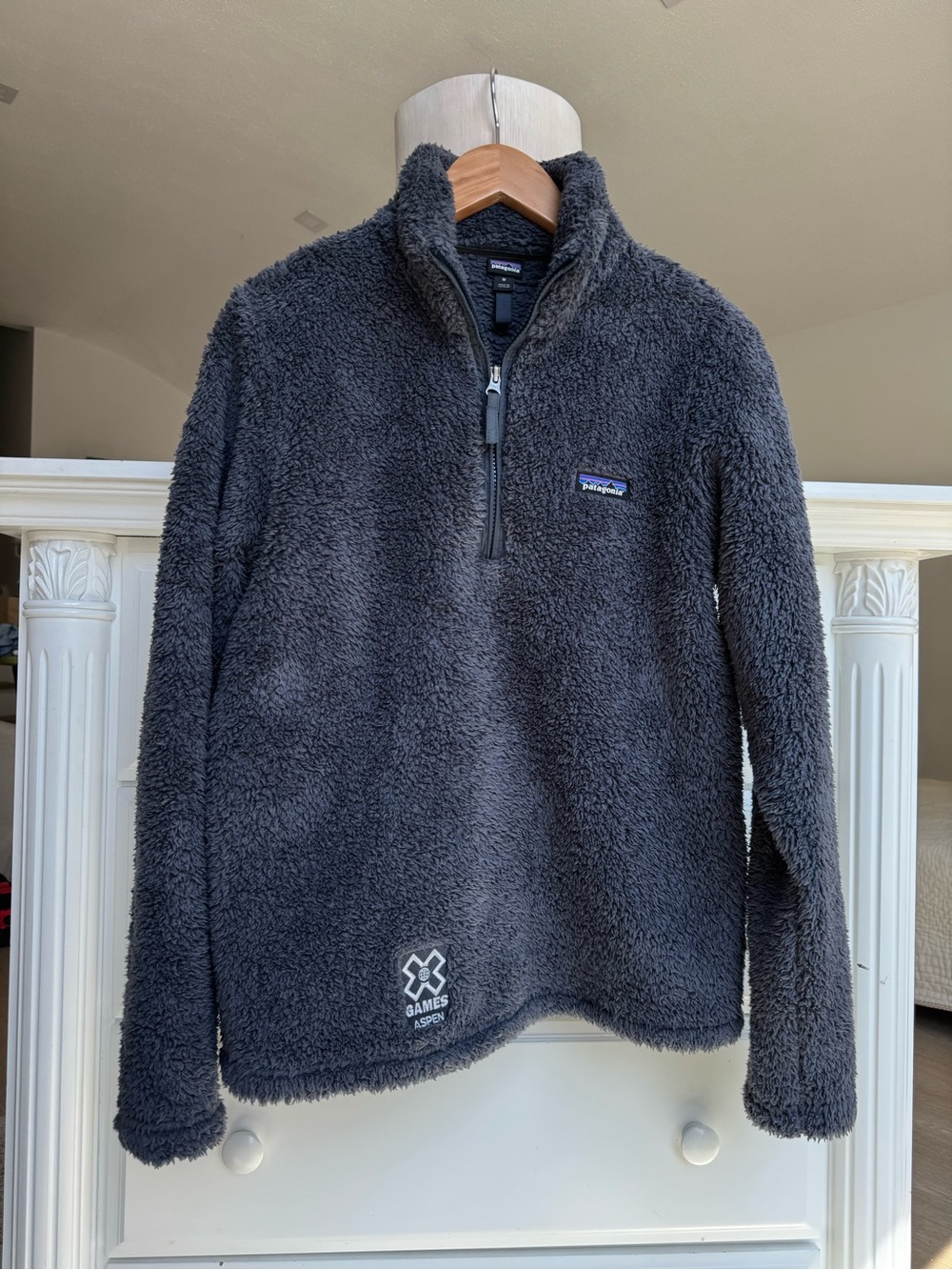 Patagonia Women’s Los Gatos X Games Aspen Fleece Quarter Zip – Size M